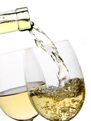 un vin blanc se sert à une température située en 8 et 10°c.