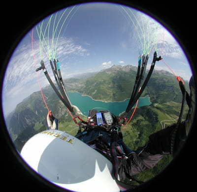 exemple de photo prise avec un fisheye circulaire. l'objectif déforme légèrement