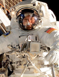 l'agence spatiale européenne ouvrira le dépôt des candidatures de 19 mai, sur