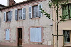 maison en pierre à rénover.
