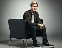 Hollywood Medium : Lucy Hale, Tyler Oakley, Selma Blair