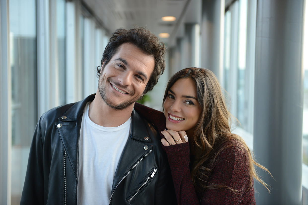 Pour l'Eurovision, la chanteuse Alma envahit Paris