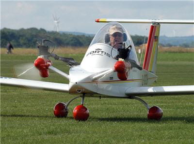cet avion est le plus petit du monde.