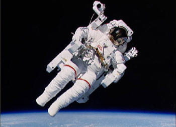 le voyage dans l'espace fait toujours autant rêver.
