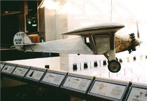 charles lindbergh a piloté le spirit of st louis.