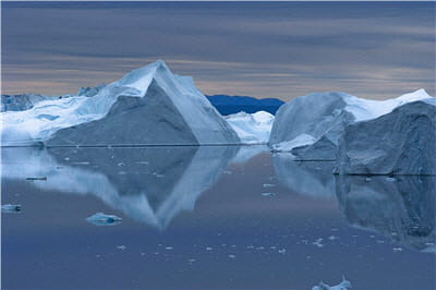 la fonte des glaces est le premier effet observable du réchauffement climatique.