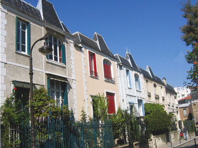 petites maisons de la rue dieulafoy dans l'ancien village de gentilly