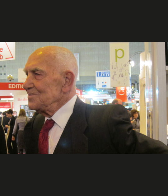 St&eacute;phane Hessel, indign&eacute;