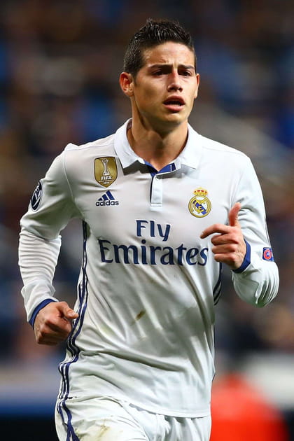 James Rodriguez propos&eacute; au PSG