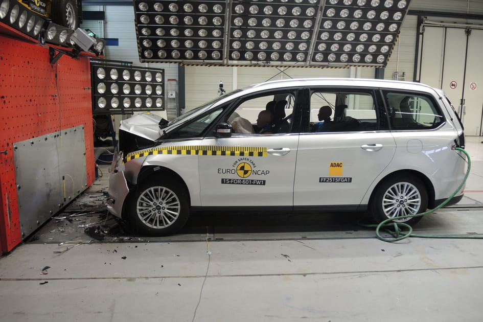 1er ex-aequo des monospaces : Ford Galaxy