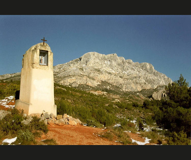 La Sainte-Victoire, peinte par C&eacute;zanne