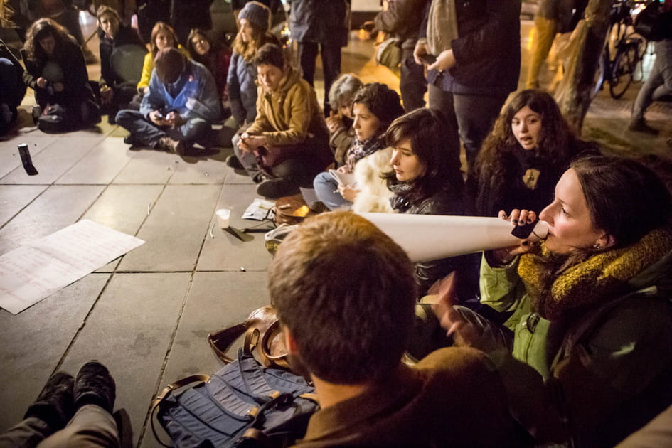 Un peu partout fleurissent des groupes de discussion