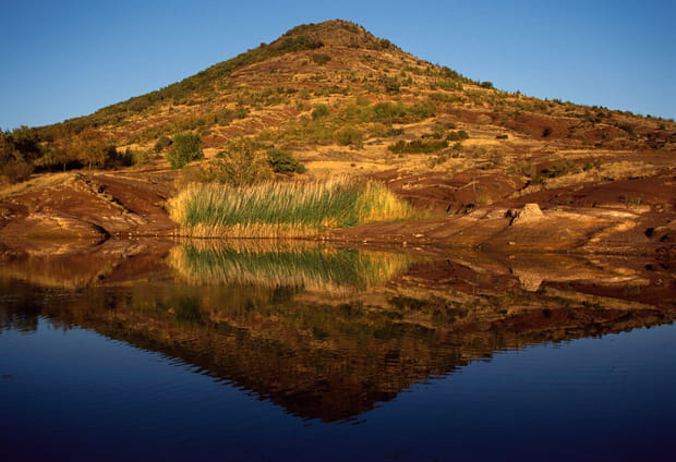 Le lac du Salagou dans l'Hérault