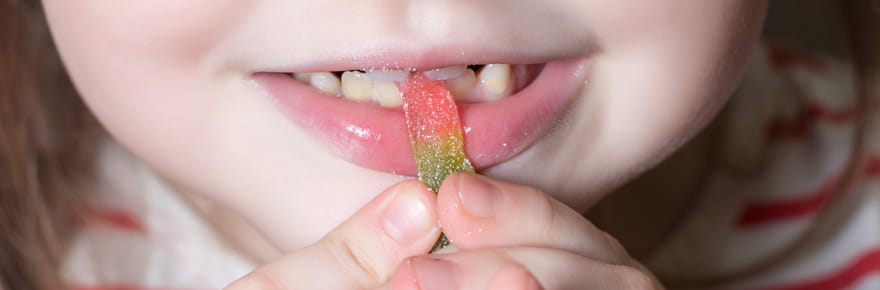 Les dentistes sont unanimes&nbsp;: il ne faut surtout pas se brosser les dents apr&egrave;s avoir mang&eacute; ces bonbons