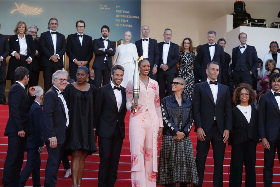 La flamme olympique a mont&eacute; les marches du Festival de Cannes