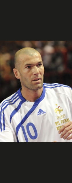 Mourinho appelle Zidane aupr&egrave;s de lui