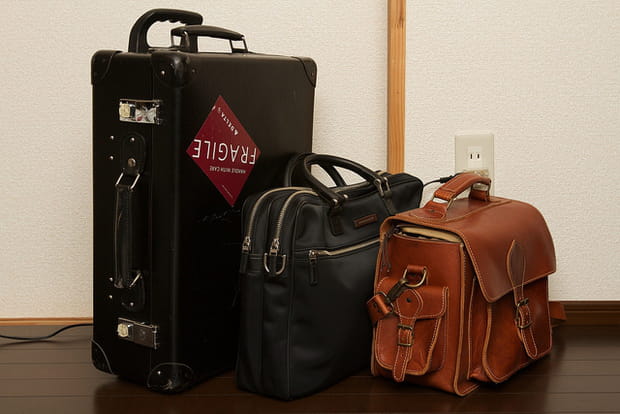 Coller un autocollant "fragile" à sa valise