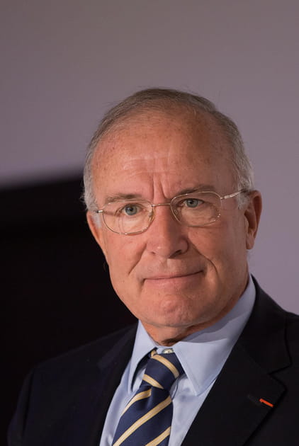 Le pr&eacute;sident de Huawei France l'emp&ecirc;che d'interviewer des grands patrons