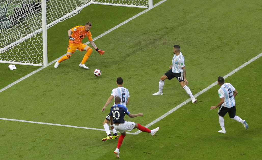 Mbapp&eacute; fait le job