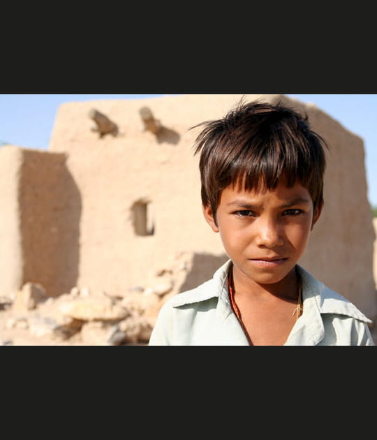 Un jeune chamelier