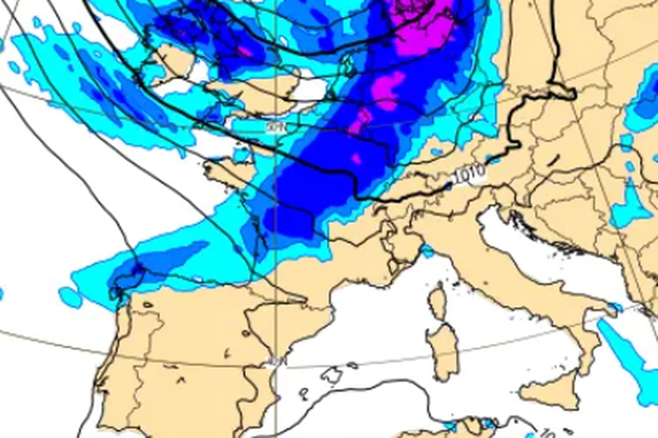 Rafales, pluie... En marge d'une "bombe mÃ©tÃ©o", le temps s'agite en France ce week-end