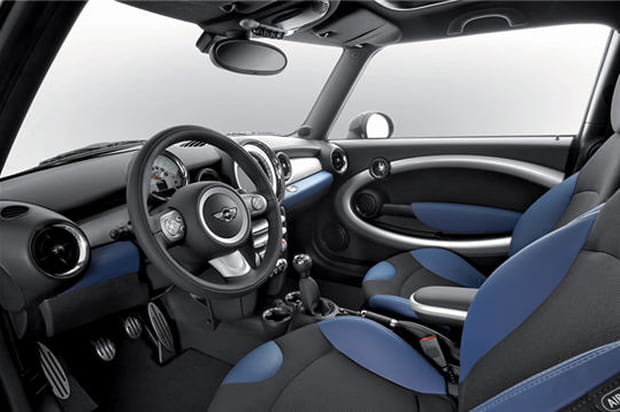 Un habitacle néo-rétro