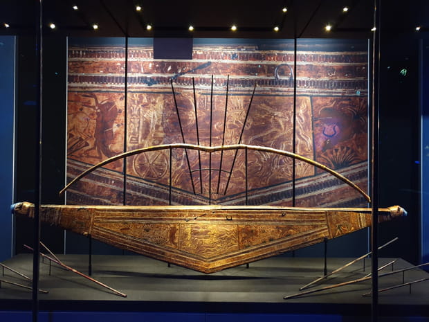 Carquois en bois plaqué d'or