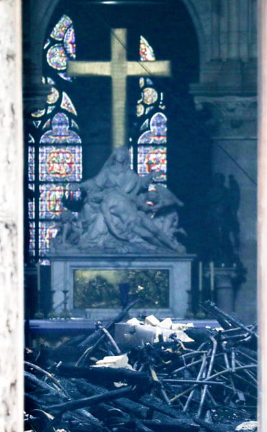 Les photos de Notre-Dame apr&egrave;s les flammes