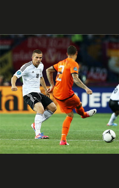 Il enferme Lukas Podolski dans sa chambre