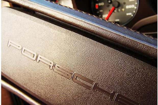 Une Porsche au bout des doigts