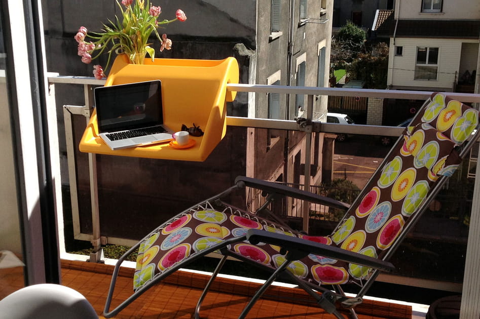 Des jardini&egrave;res pour travailler sur son balcon