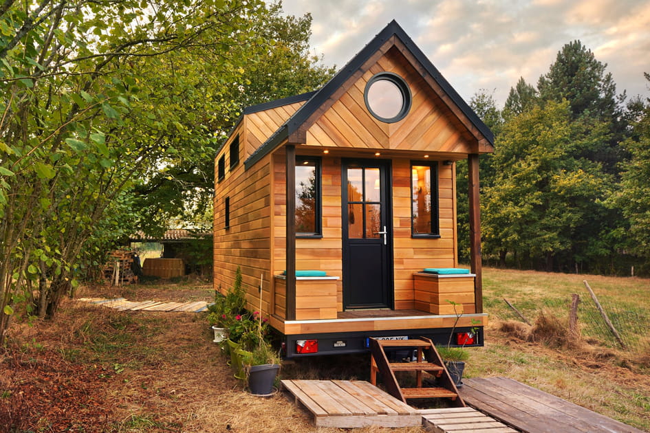 Une tiny house avec porche