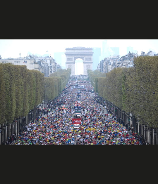 Vent de record sur le marathon de Paris 2012