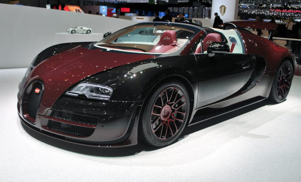 Bugatti Veyron Finale : l’ultime Veyron rencontre le 1er exemplaire à Genève