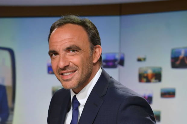 Nikos Aliagas : grand reporter politique chez les stars