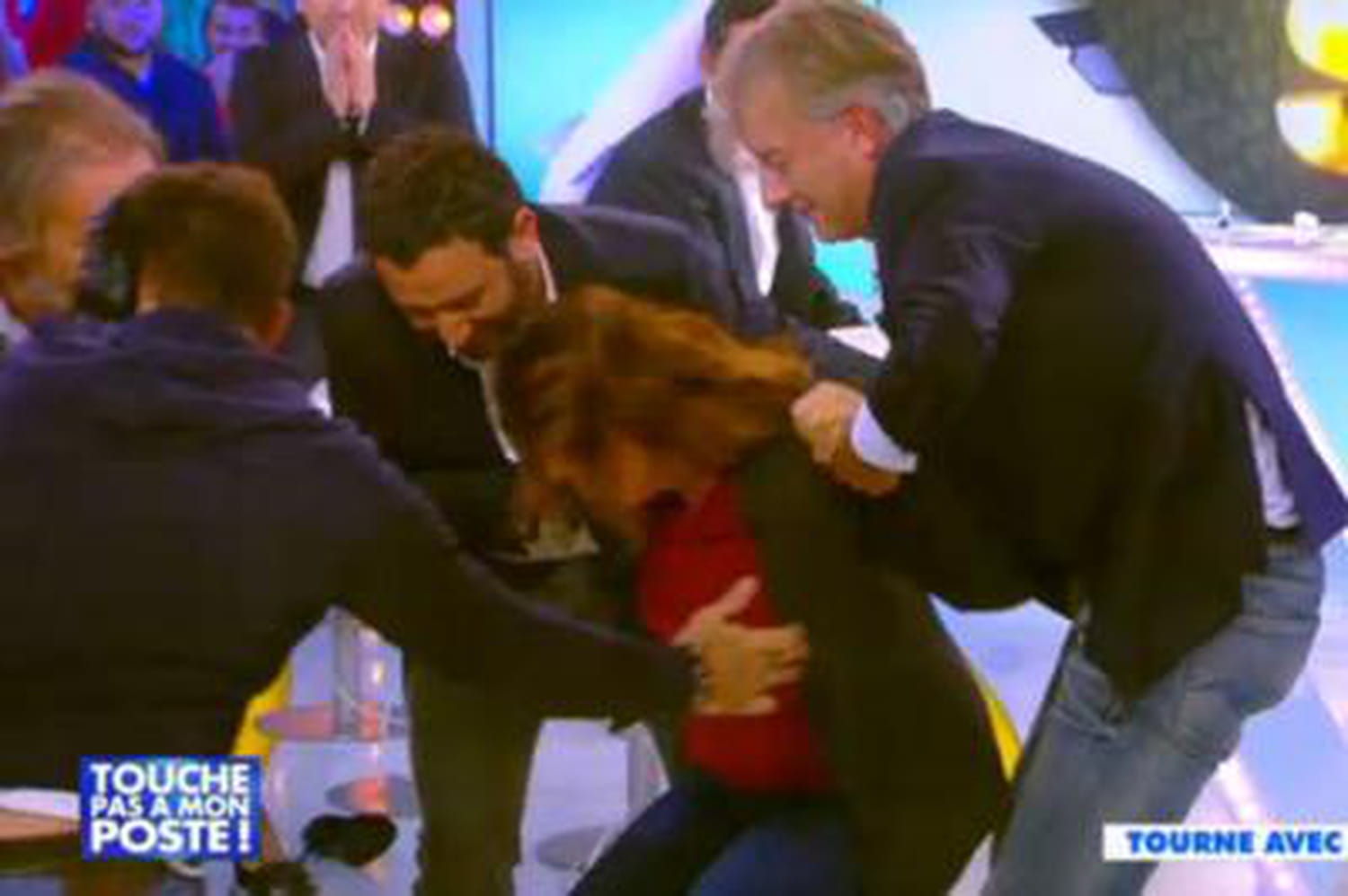 Audience Valerie Benaim Hier Soir Grosse frayeur pour Valérie Benaïm dans Touche pas à mon poste [VIDEO]