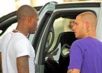 djibril cissé et m. pokora, potes de voiture et de tatouages. 