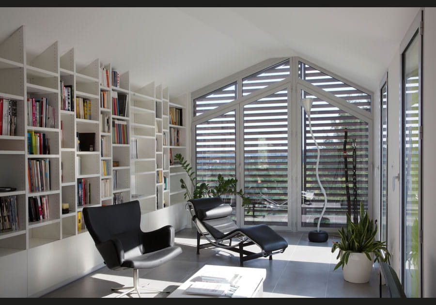 Une biblioth&egrave;que design