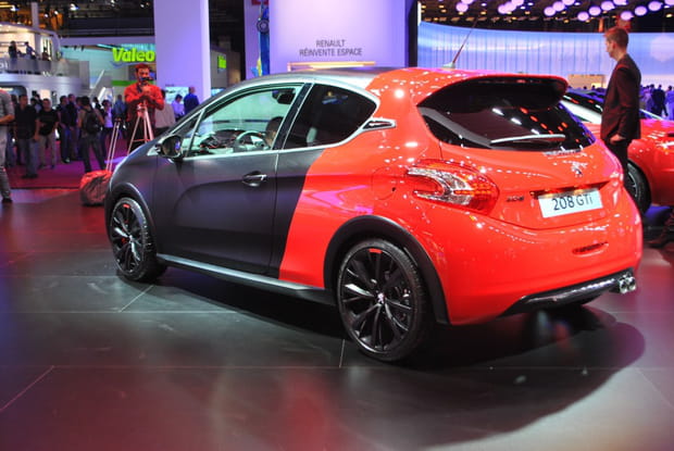 Peugeot 208 GTi 30th (arrière)