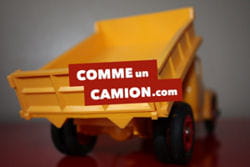 tous dans le camion ! 