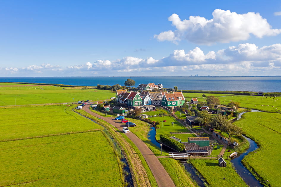 S'&eacute;vader &agrave; Marken