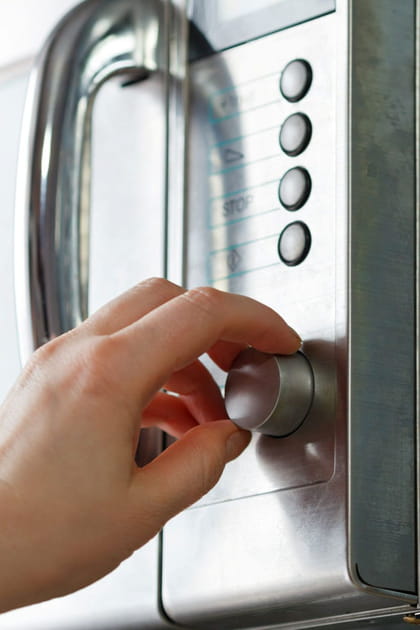 Ces 15&nbsp;erreurs &agrave; ne jamais faire avec votre micro-ondes&nbsp;: ne pas adapter la puissance