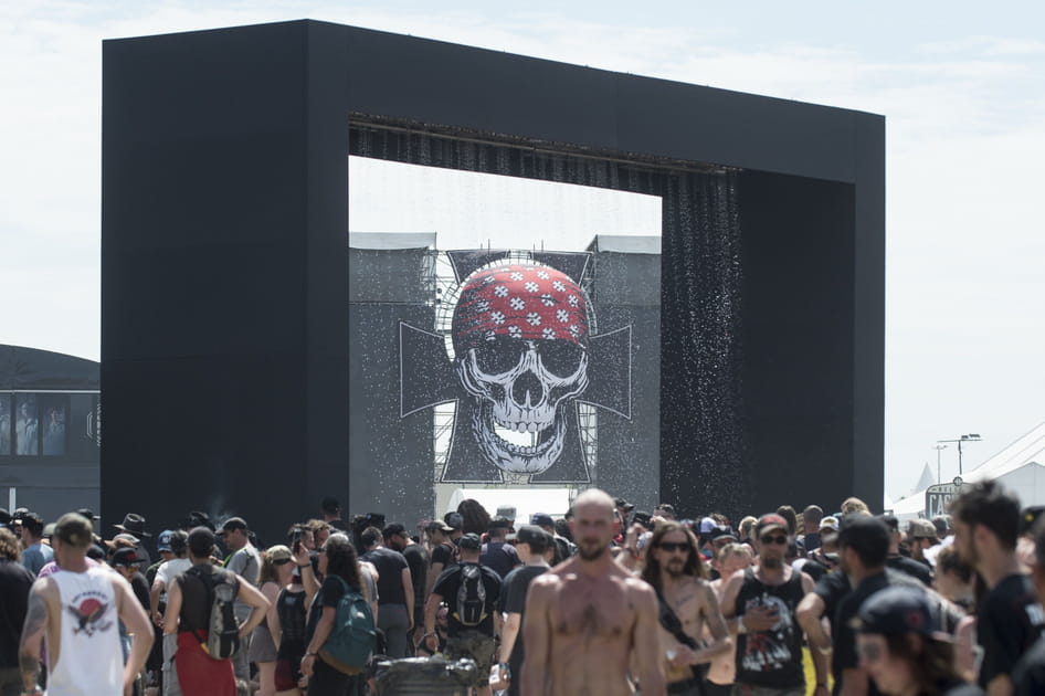 Au Hellfest, le metal, &ccedil;a vous gagne