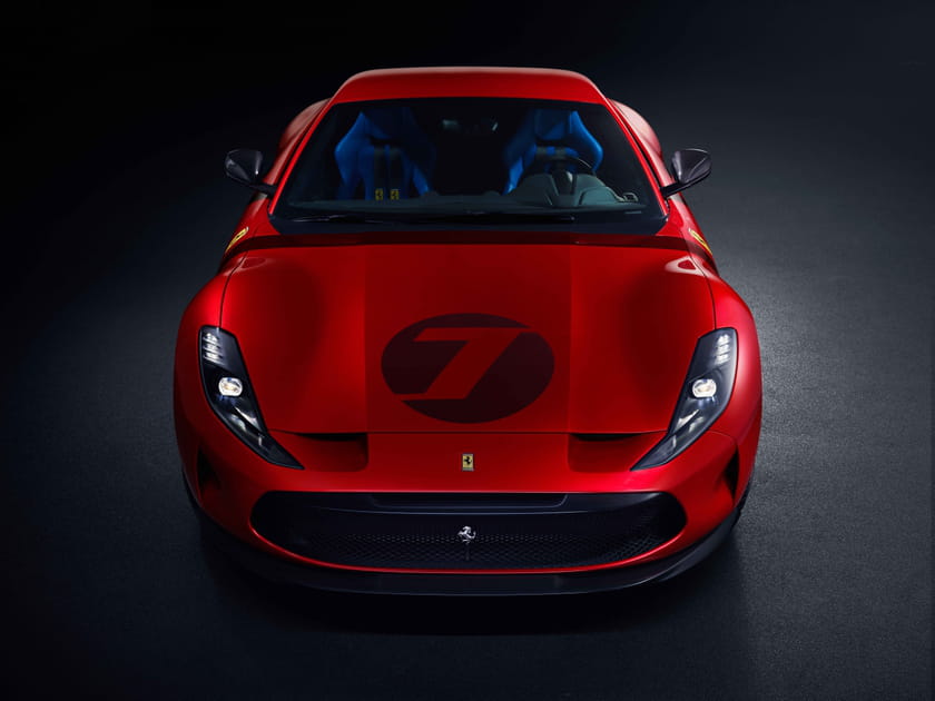 Bas&eacute; sur la 812&nbsp;Superfast