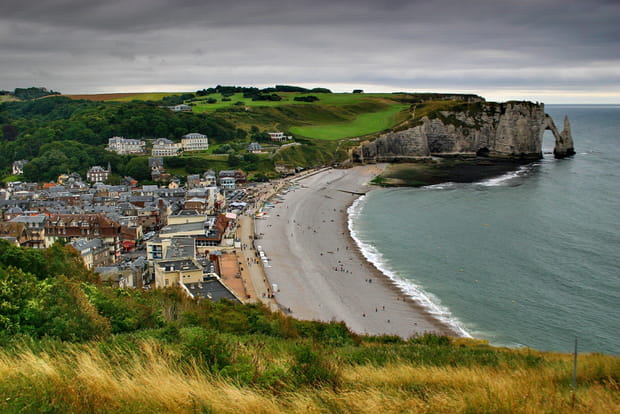 Étretat sous la pluie