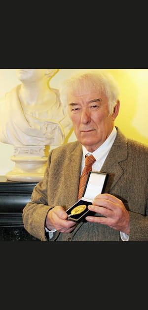26e. ex aequo Seamus Heaney