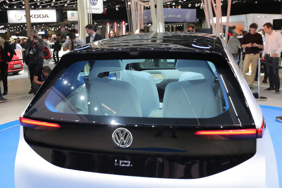 Vitesse de pointe&nbsp;: 160&nbsp;km/h