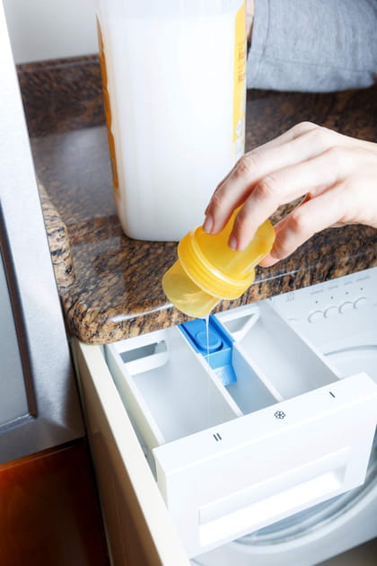 Plus de lessive lave mieux le linge Vrai ou faux&nbsp;?