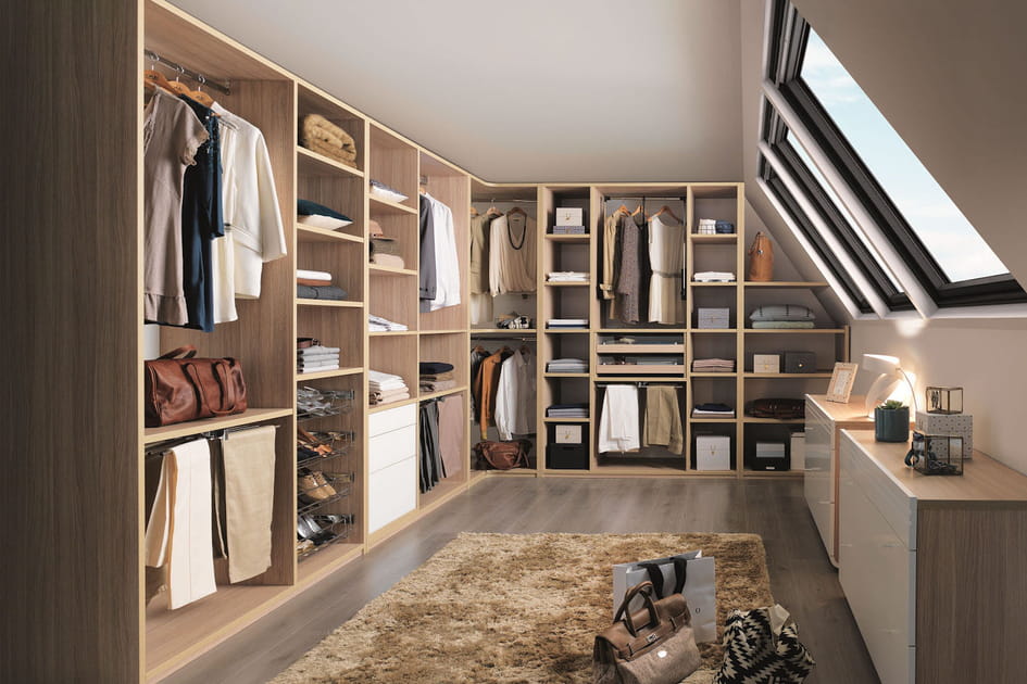 Un grand dressing