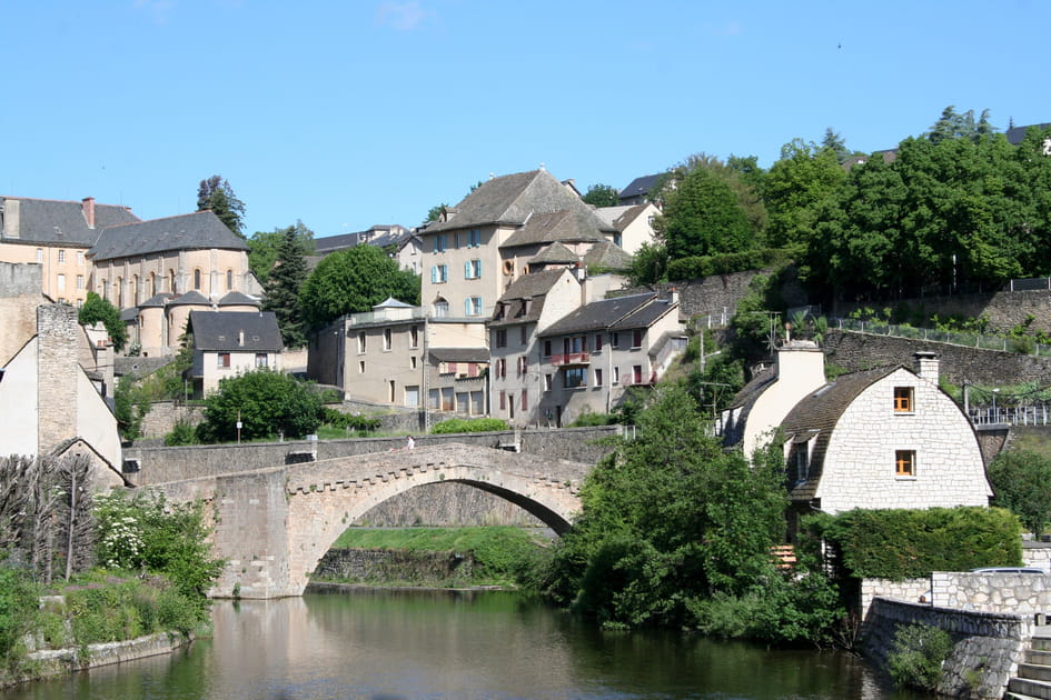 Mende et son pont Notre Dame, Loz&egrave;re